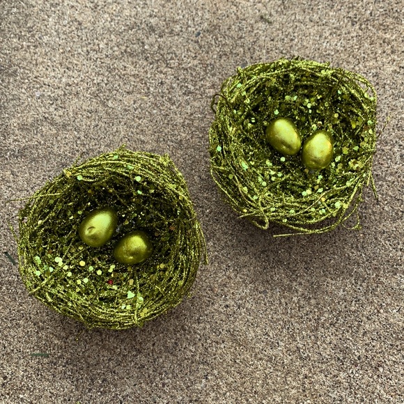 NWOT 3 Green Nest picks with clip - Picture 4 of 7